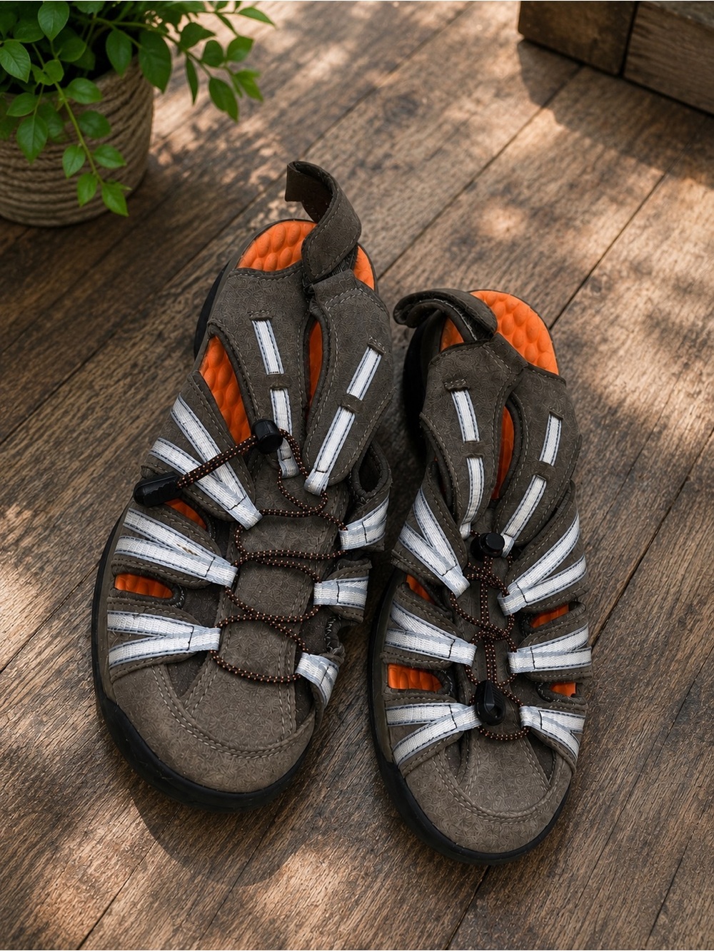 Clarks Collection Women’s Size 10 Brown Orange Sport Walking Sandals